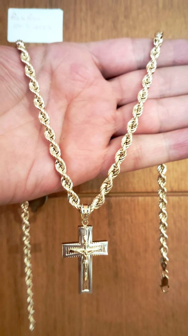 CORDÓN SALOMÓNICO, 18 KILATES.