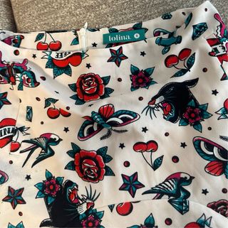 Falda Lolina estampado tattoo