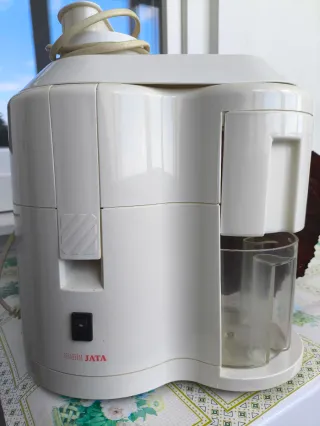 Licuadora Jata Blanca