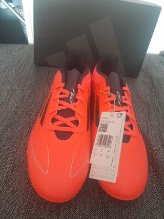 Botas Adidas F50 Club FxG talla 46 nuevas