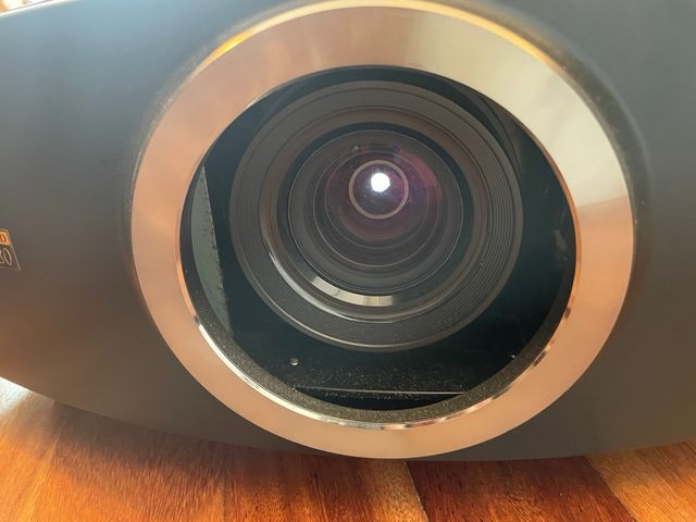 Sony VPL-VW80 – Proyector de cine en casa Full HD
