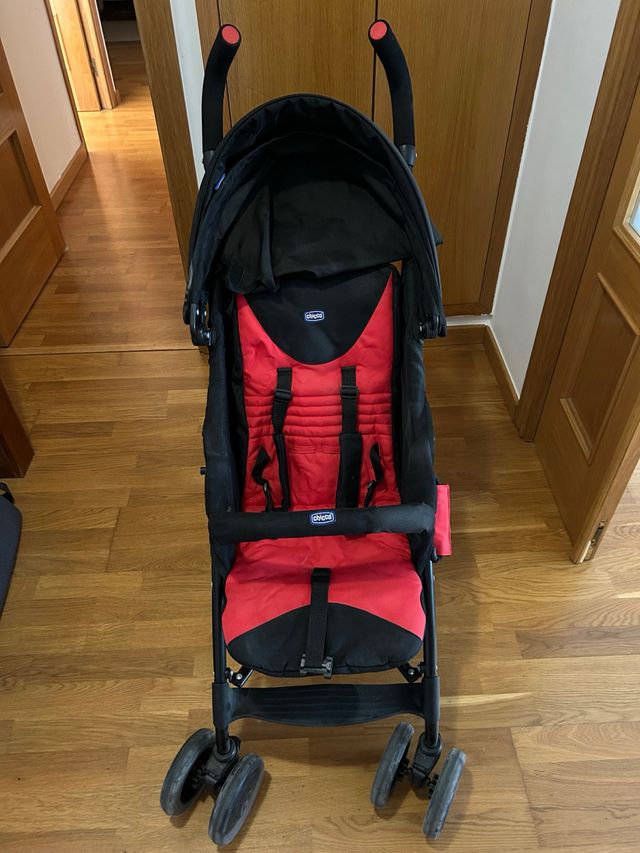 Silla de paseo Chicco negra y roja