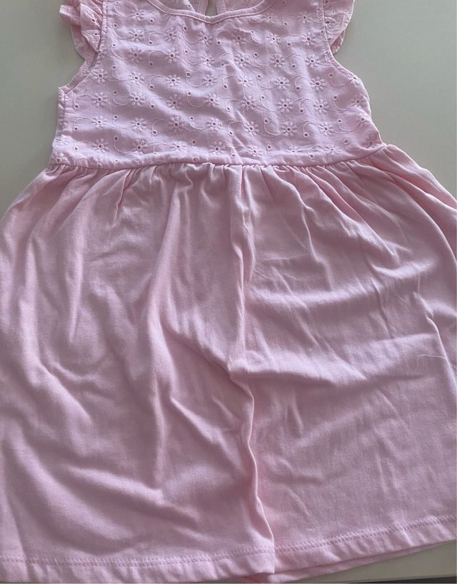 Vestido rosa niña bordado