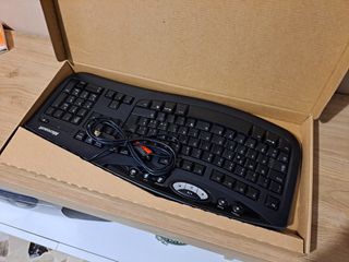 Tastiera Microsoft Comfort Curve Keyboard 2000