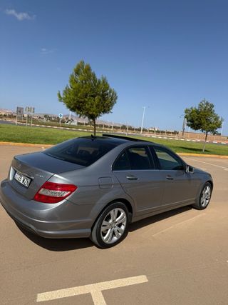 Mercedes-Benz Clase C 2010