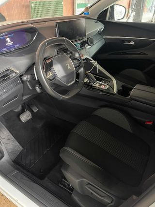 Peugeot 5008 Active Pack BlueHDi 130CV