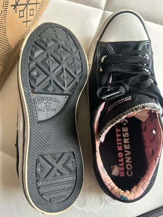 Converse Hello Kitty Negro/Rosa
