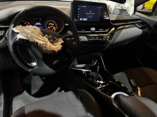 Toyota C-HR 1.8 HYBRID 2022 ACCIDENTADO