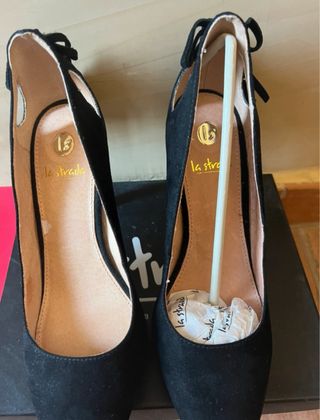 Zapatos de tacón ante negro La Strada T39