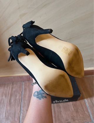 Zapatos de tacón ante negro La Strada T39