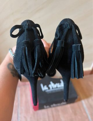 Zapatos de tacón ante negro La Strada T39