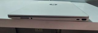 Portátil HP Blanco COMO NUEVO