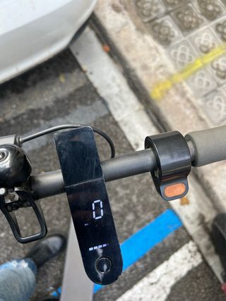 Patinete Eléctrico Xiaomi (cargador incluido)
