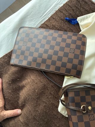 Bolso Louis Vuitton Neverfull Marrón