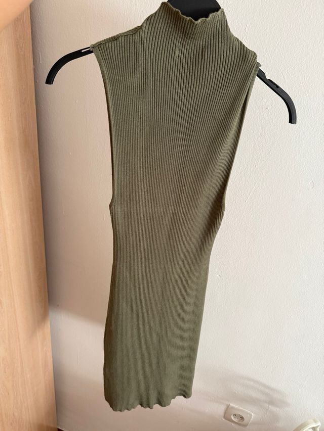 Vestido midi verde Pull&Bear talla M