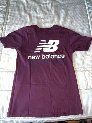 Camiseta New Balance Talla S Morada