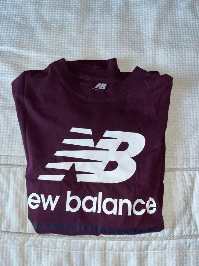 Camiseta New Balance Talla S Morada