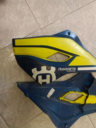Tapas Laterales Husqvarna 2013-2016