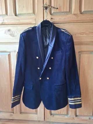 Americana Zara Azul con Detalles Dorados
