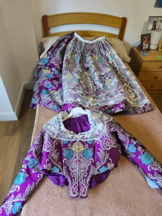 Traje de Fallera adulta .