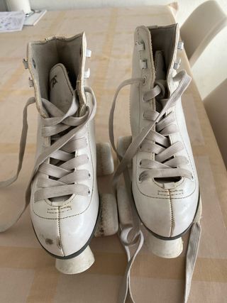 Patines artísticos blancos. Talla 31