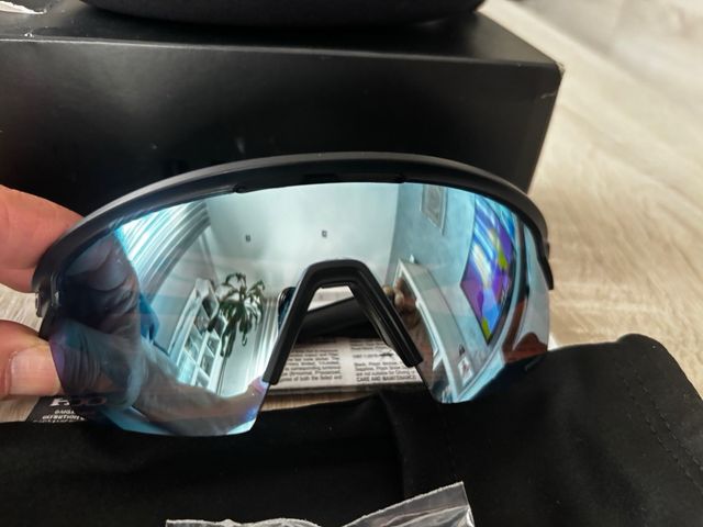 Oakley Sphaera Matte Black Prizm Deep Lenses