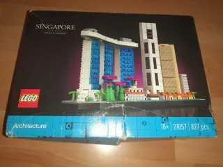 LEGO Architecture 21057 Singapore caja dañada