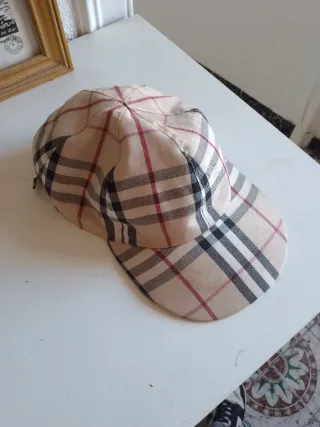Gorra Burberry Clásica Beige
