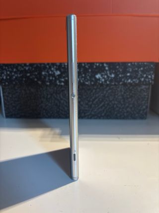 Sony Xperia argento