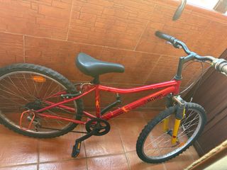 Bicicleta Infantil Btwin Roja