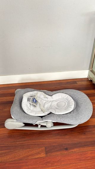 Hamaca bebé Chicco gris