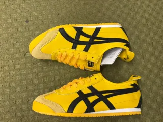 Zapatillas Onitsuka Tiger Amarillas y Negras