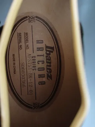 Guitarra Ibanez Semicaja Negra