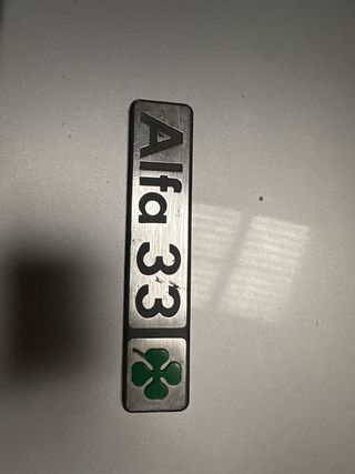 Insignia Alfa 33 Quadrifoglio Verde