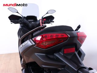 YAMAHA X-MAX 300 TECH MAX