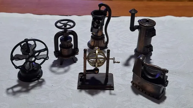 Figuras miniatura coleccionables Playme