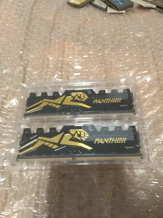 2x RAM DDR4 8GB Apacer Panther