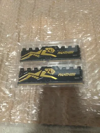 2x RAM DDR4 8GB Apacer Panther