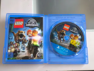 LEGO Jurassic World PS4