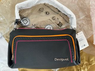 Bolso Desigual Negro y Rosa Nuevo con Etiqueta
