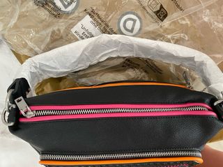 Bolso Desigual Negro y Rosa Nuevo con Etiqueta