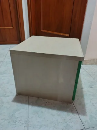 Comodino verde, beige e marrone chiaro, 2 cassetti