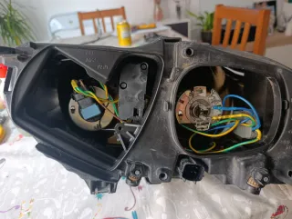 Focos Chrysler Voyager 2007