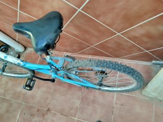 Bicicleta infantil azul