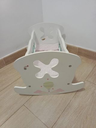 Cuna de juguete para bebé
