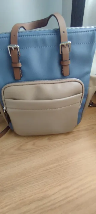 Mochila Parfois convertible en bolso 