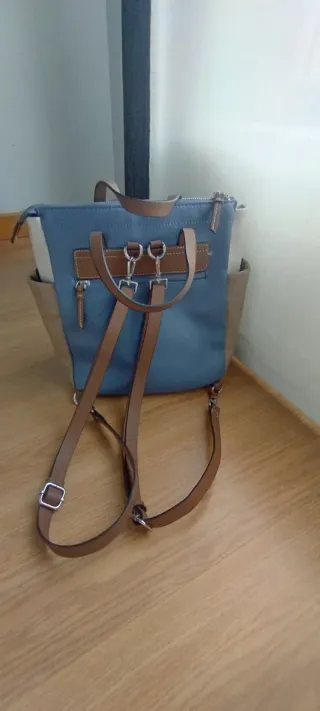 Mochila Parfois convertible en bolso 