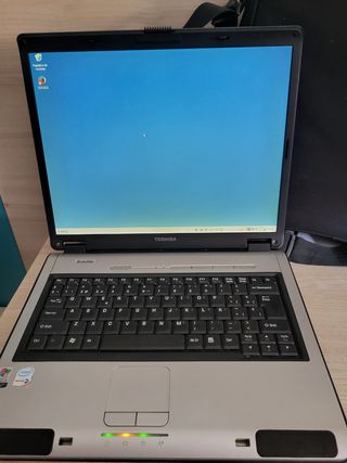 Portatil Toshiba Satellite L100-108 