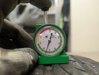 Hankook K120 215/45 R17 91Y