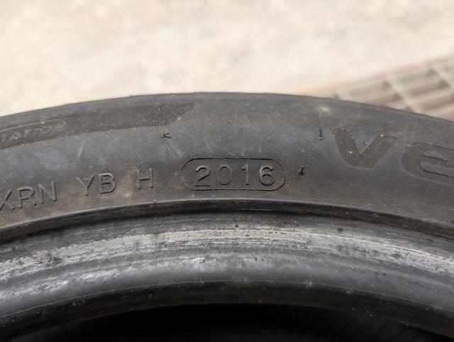 Hankook K120 215/45 R17 91Y